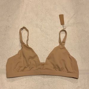 Skims FITS EVERYBODY TRIANGLE BRALETTE